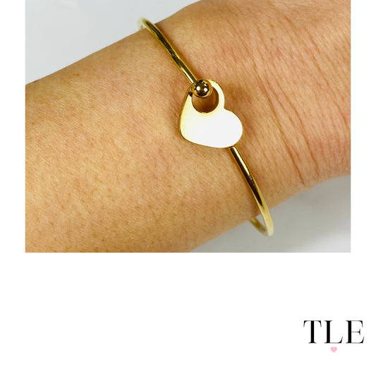 14k Gold Dainty Heart Bangle